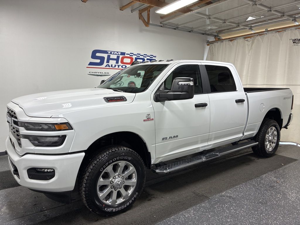 2026 Ram 2500 BIG HORN CREW CAB 4X4 6'4 BOX