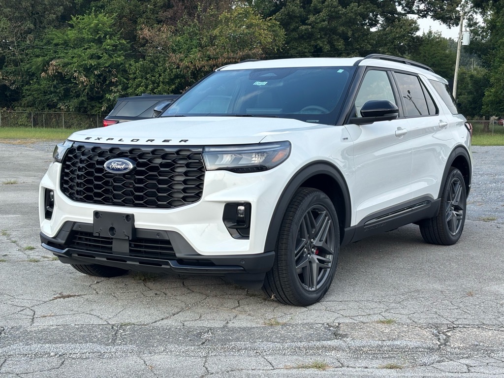 2025 Ford Explorer
