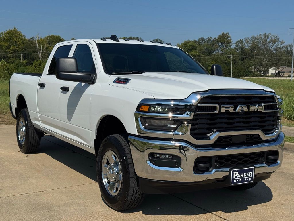 2026 Ram 2500 TRADESMAN CREW CAB 4X4 6'4 BOX