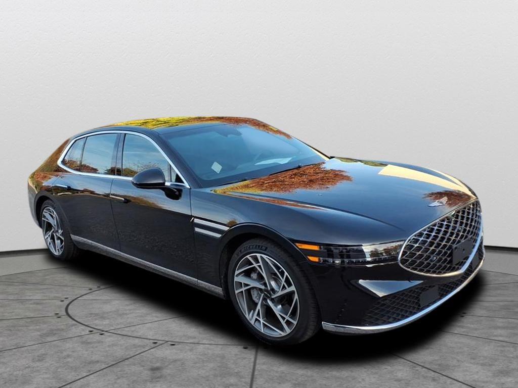 2023 Genesis G90