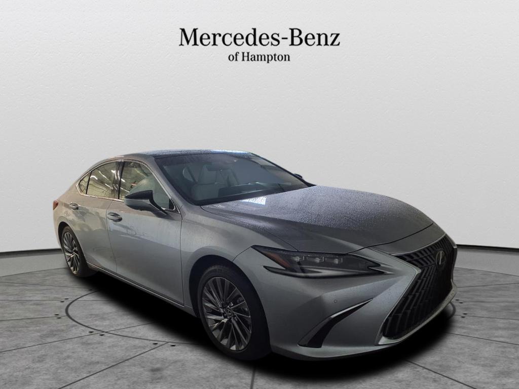 2025 Lexus ES