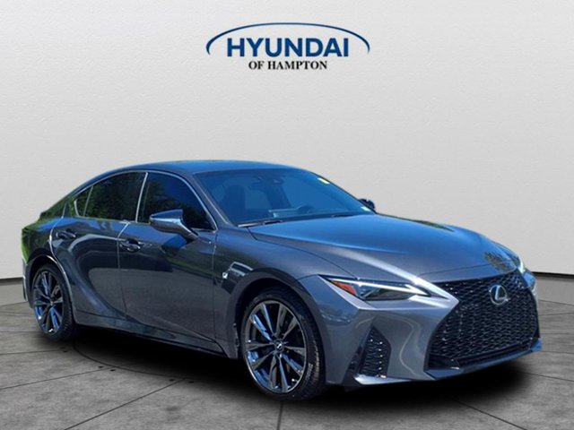 2022 Lexus IS