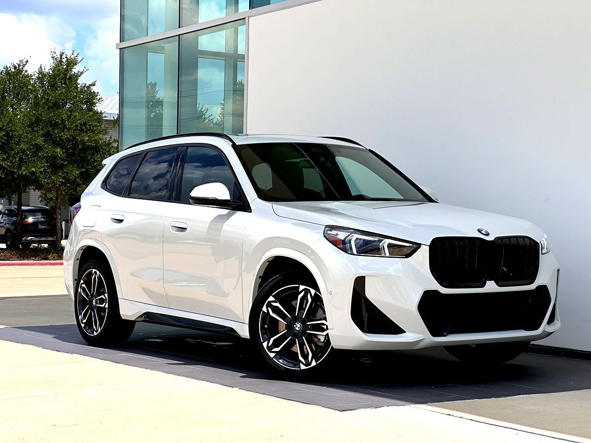 2025 BMW X1