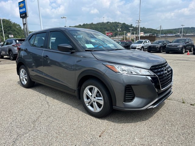 2025 Nissan Kicks Play