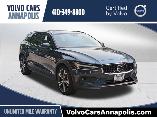2024 Volvo V60 Cross Country