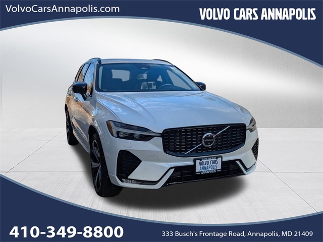 2023 Volvo XC60 B6 Ultimate Dark Theme
