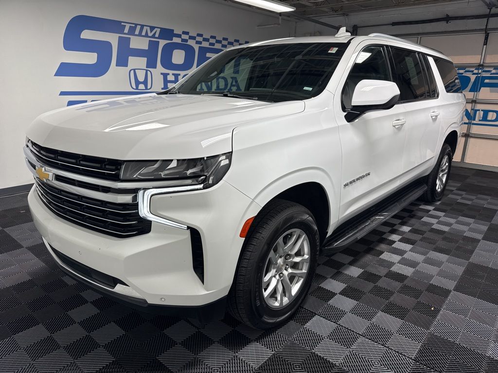 2023 Chevrolet Suburban LT