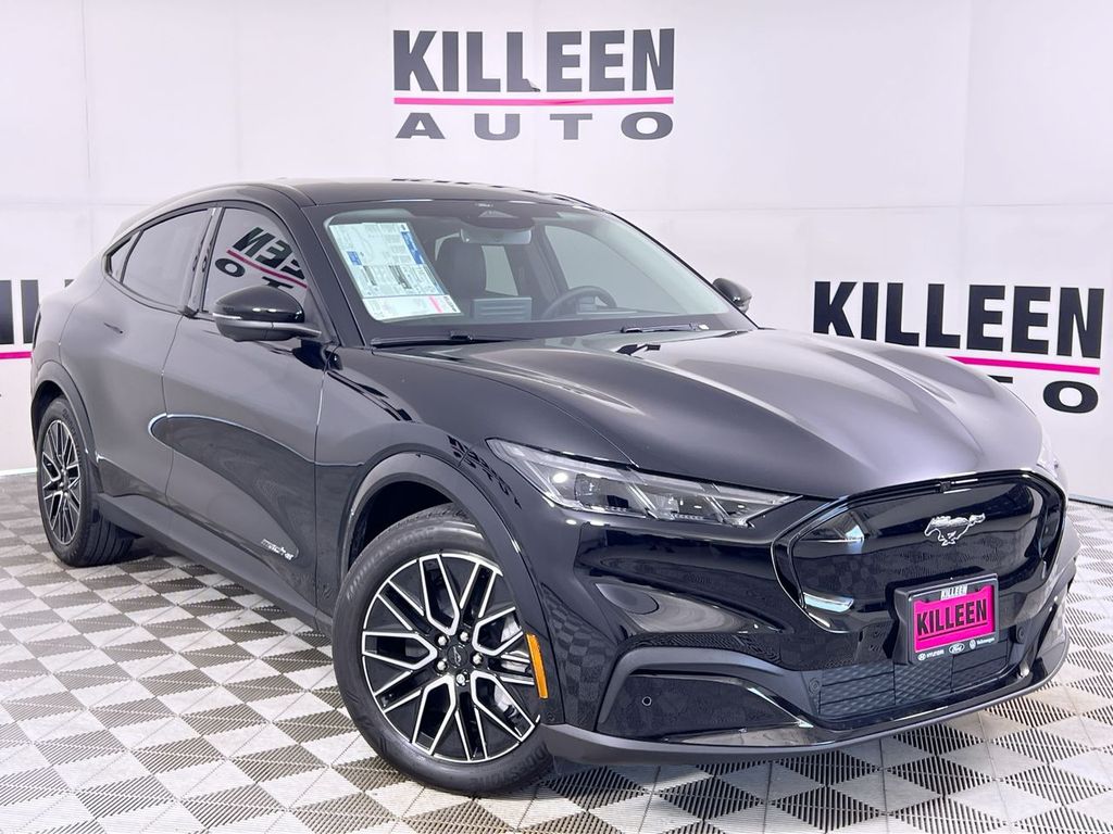 2025 Ford Mustang Mach-e