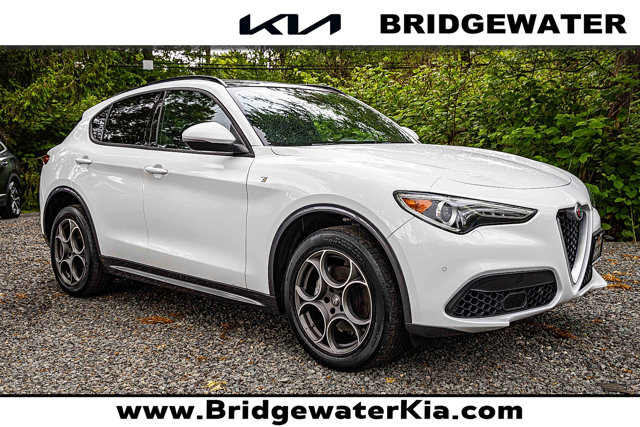 2022 Alfa Romeo Stelvio