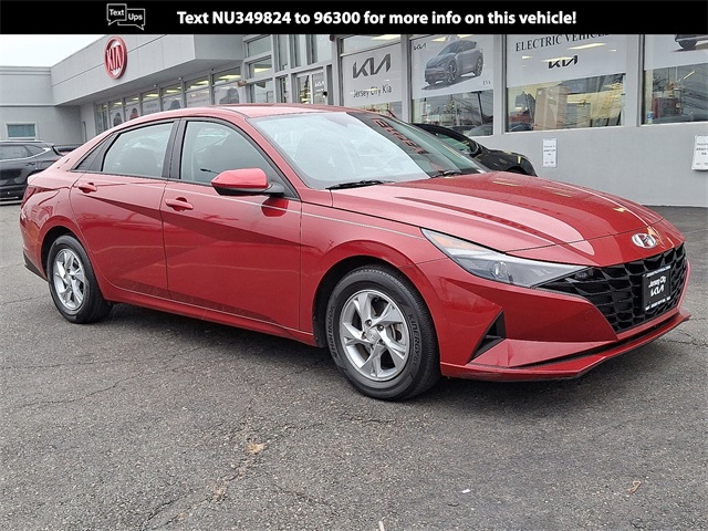 2022 Hyundai Elantra SE