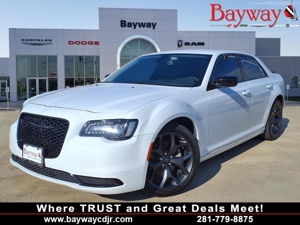 2022 Chrysler 300