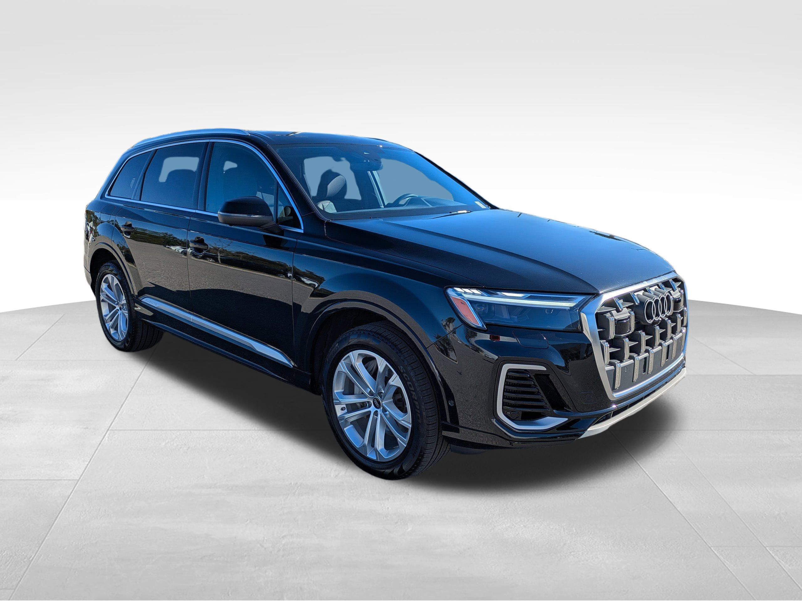 2025 Audi Q7 Premium Plus