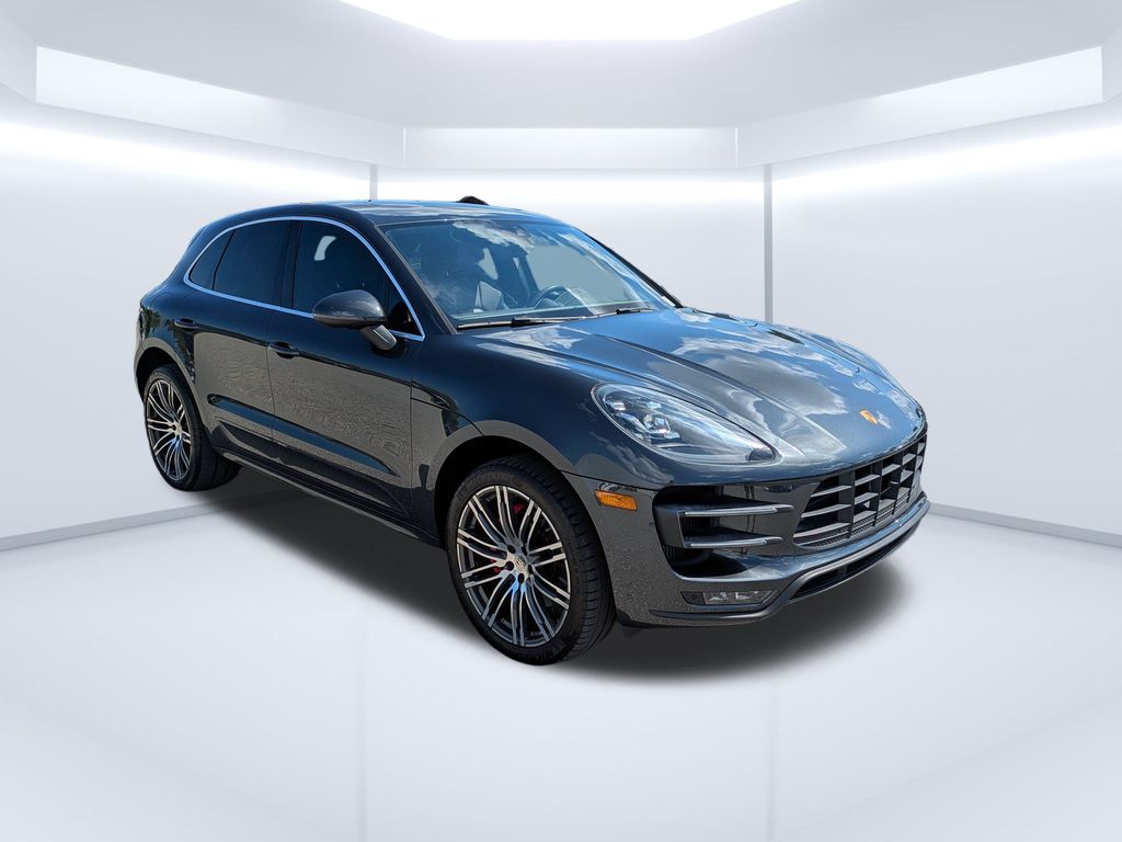2017 Porsche Macan