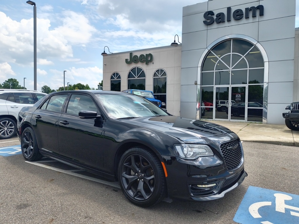 2023 Chrysler 300