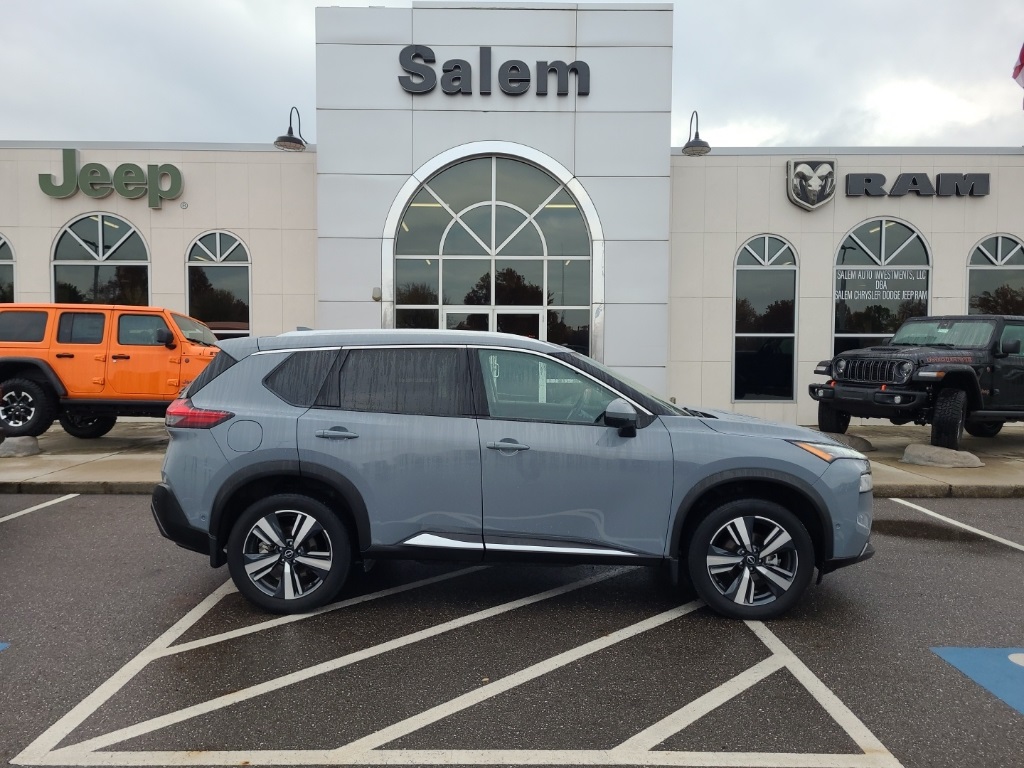 2023 Nissan Rogue SL