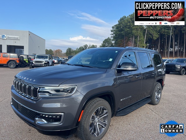 2023 Jeep Wagoneer Base