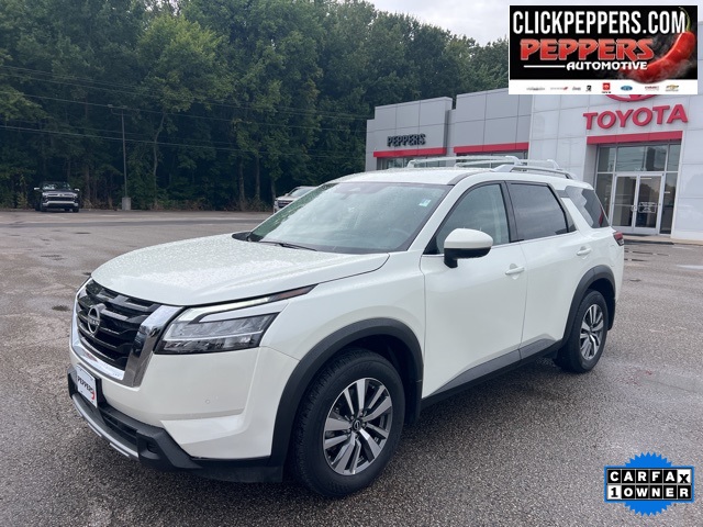 2024 Nissan Pathfinder SL