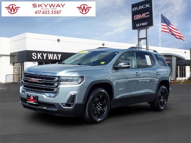 2023 GMC Acadia AT4