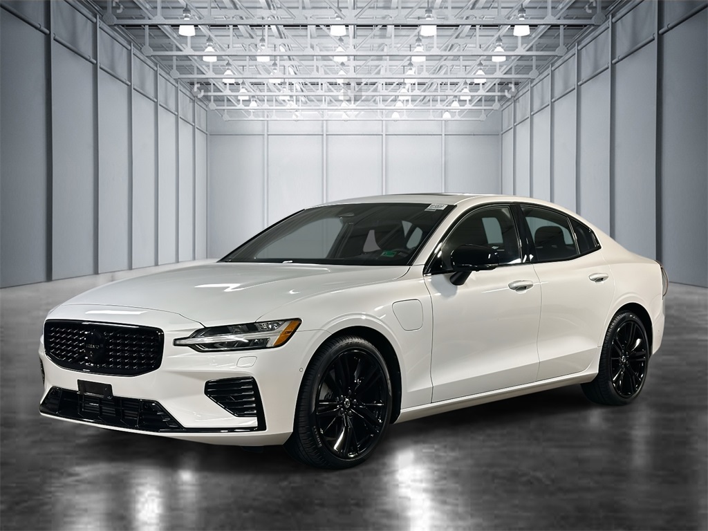 2025 Volvo S60 Plug-in Hybrid