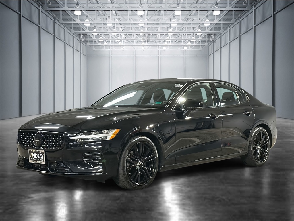 2024 Volvo S60 Recharge Plug-in Hybrid
