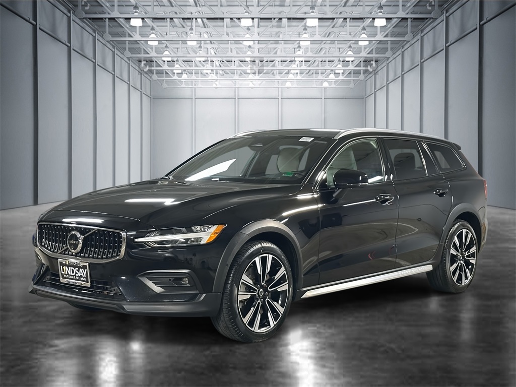 2024 Volvo V60 Cross Country
