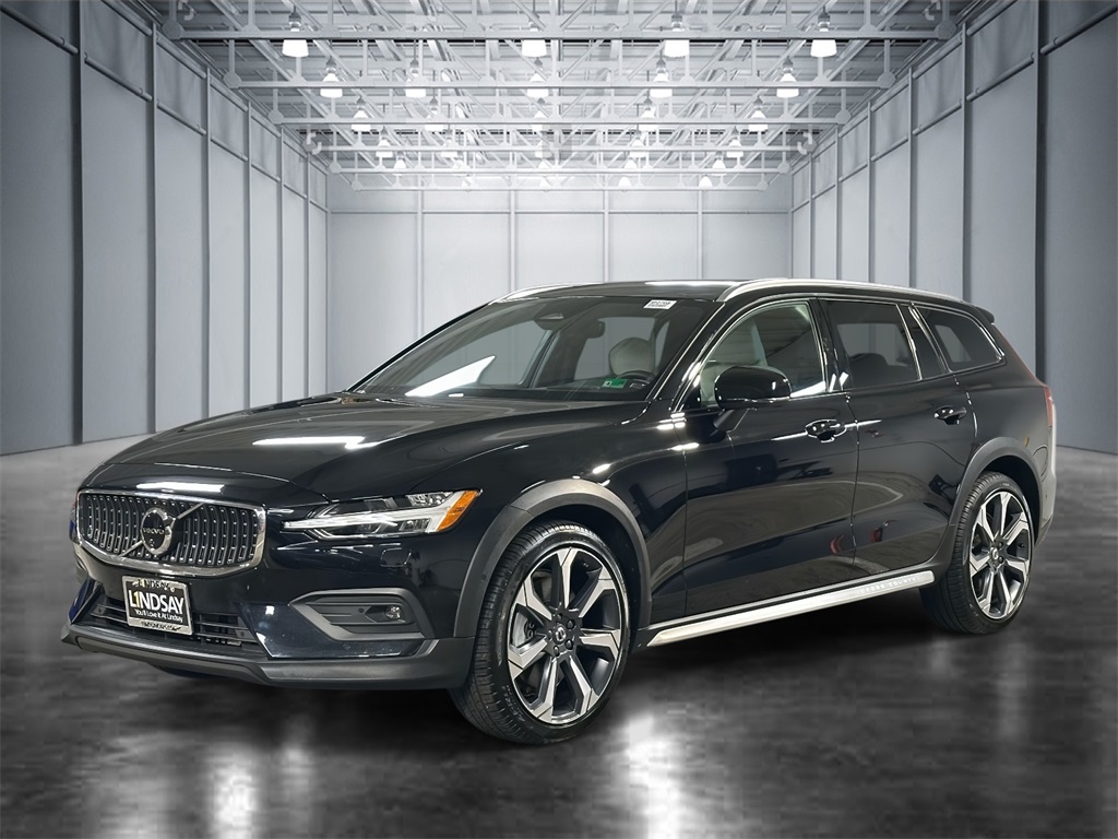 2024 Volvo V60 Cross Country