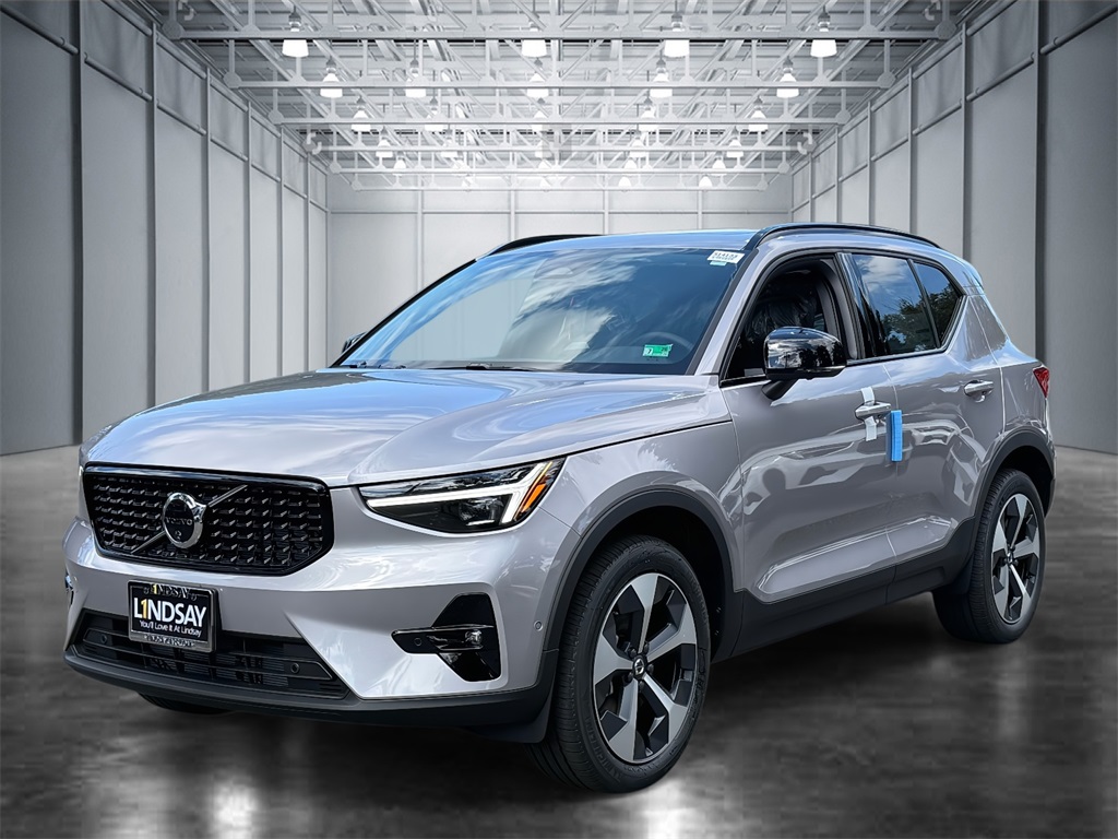 2026 Volvo XC40