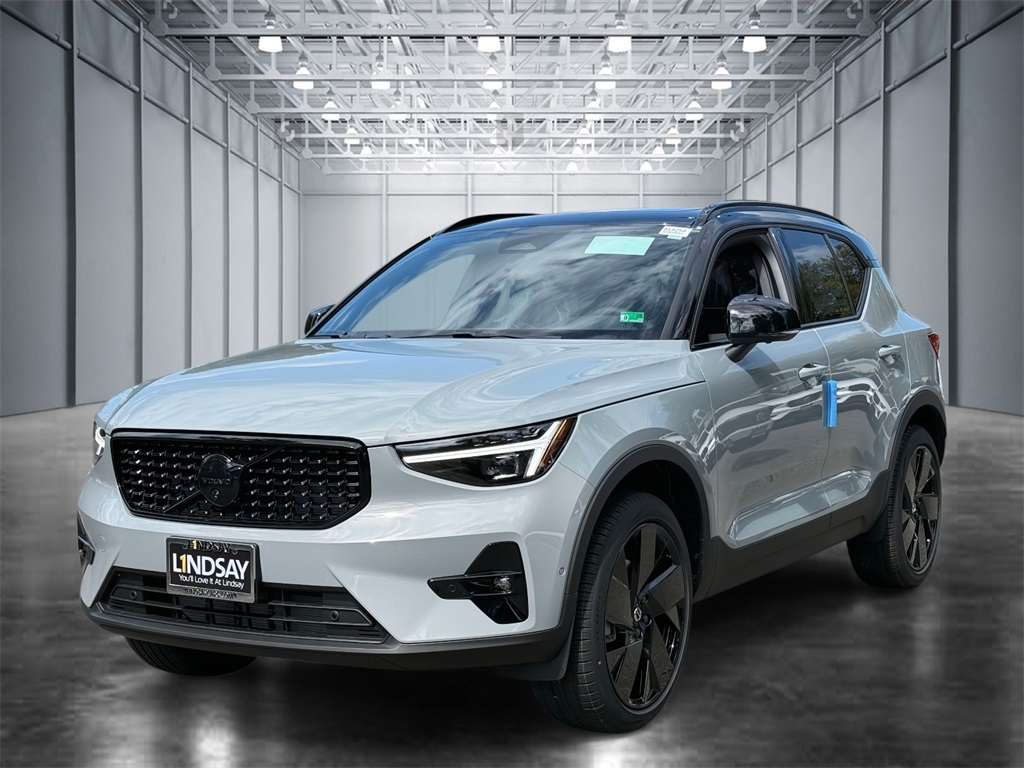 2026 Volvo XC40