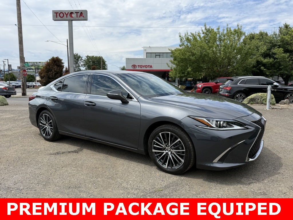 2022 Lexus ES
