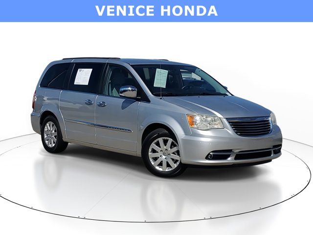 2011 Chrysler Town & Country