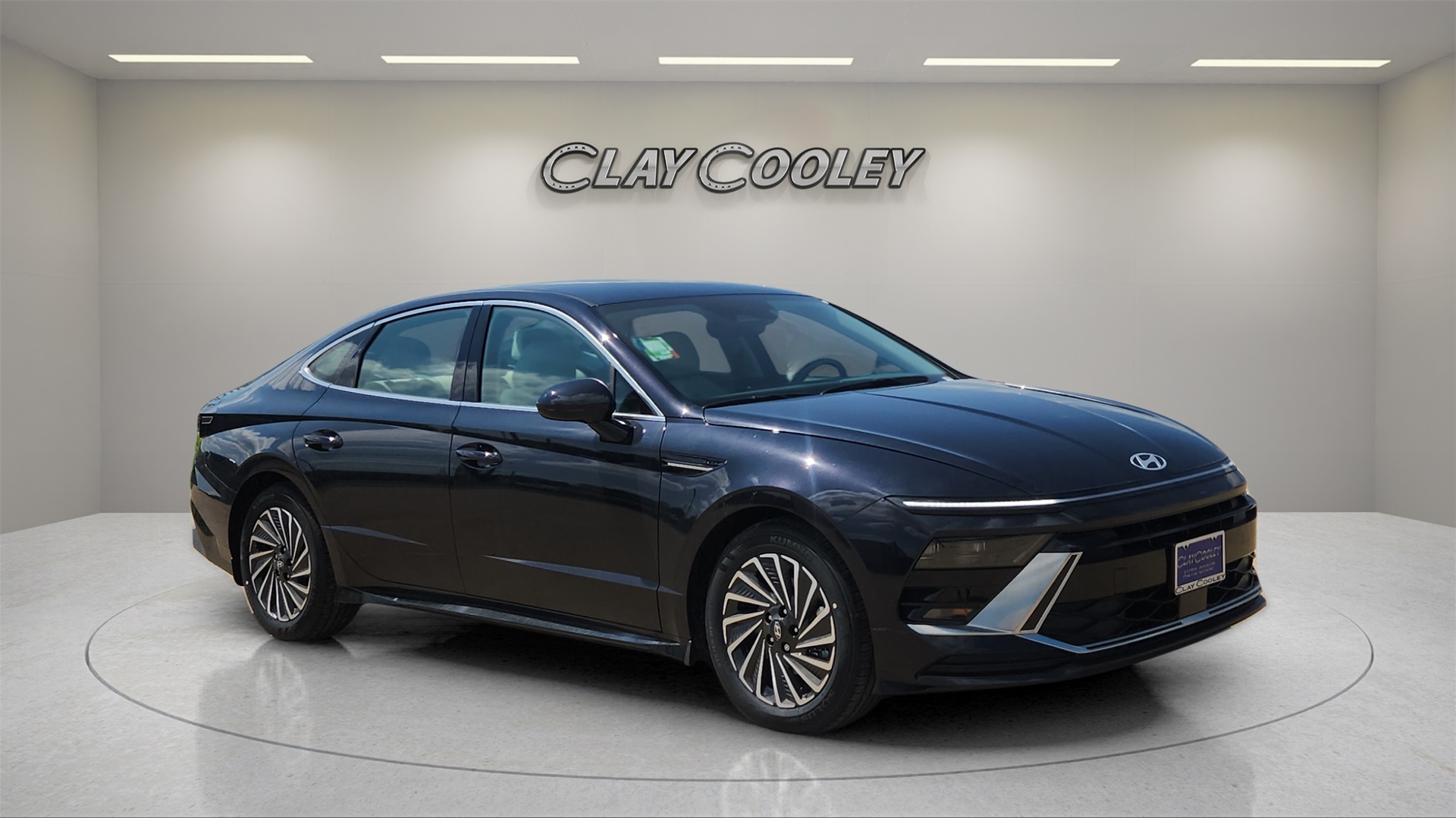 2025 Hyundai Sonata Hybrid