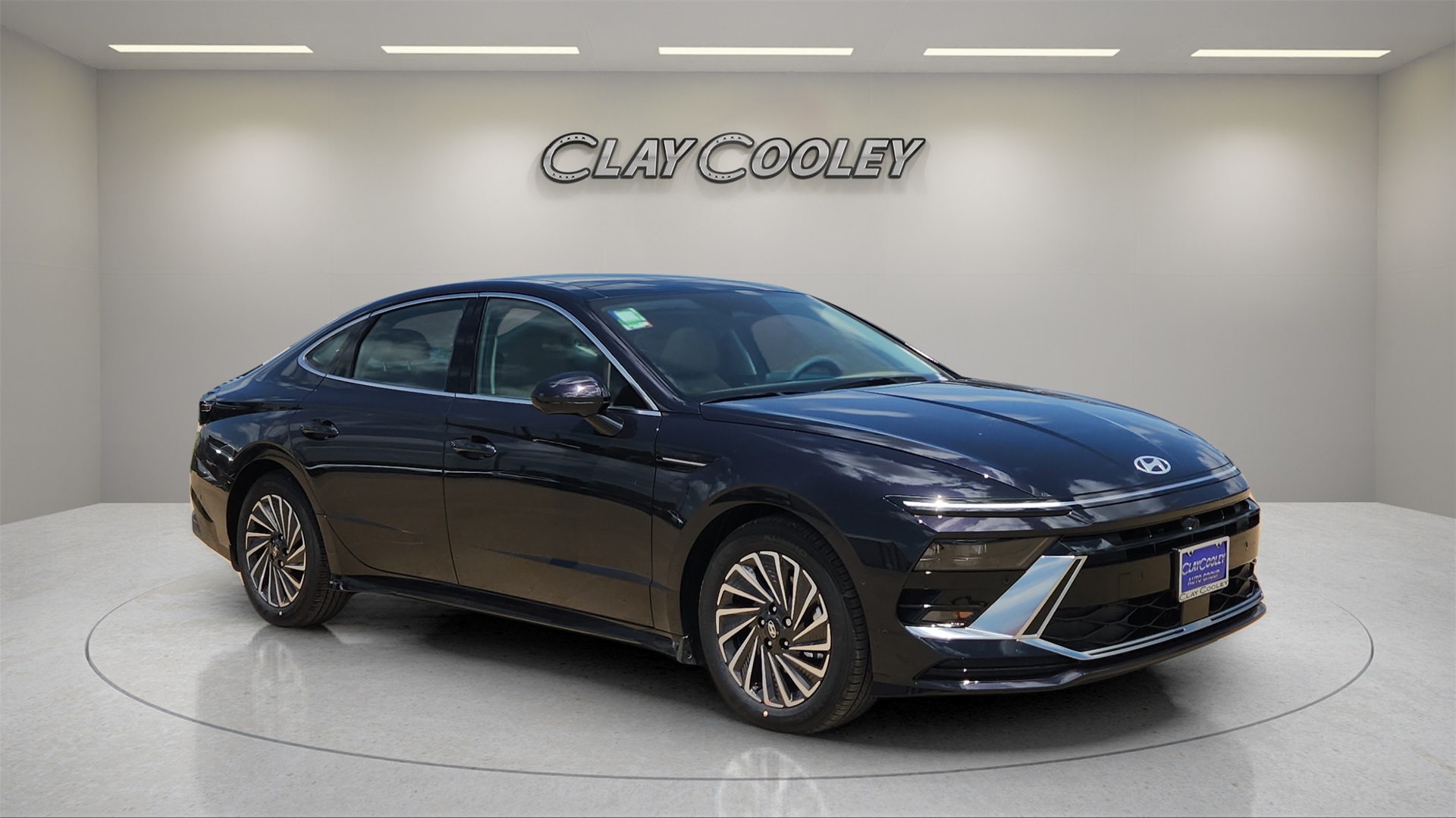 2025 Hyundai Sonata Hybrid