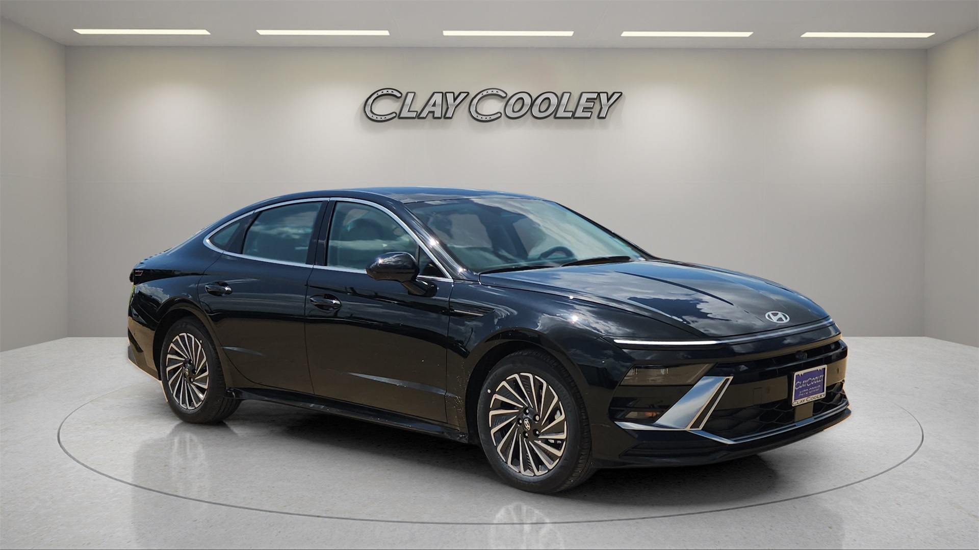 2025 Hyundai Sonata Hybrid