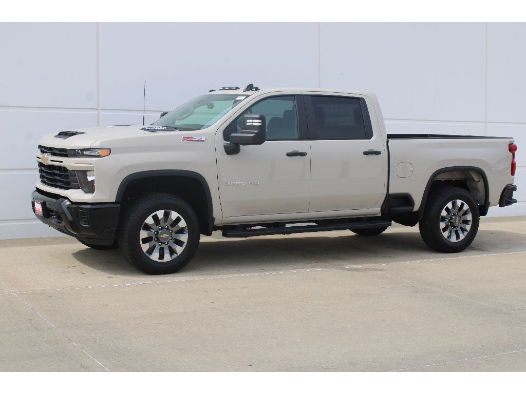 2026 Chevrolet Silverado 2500HD Custom