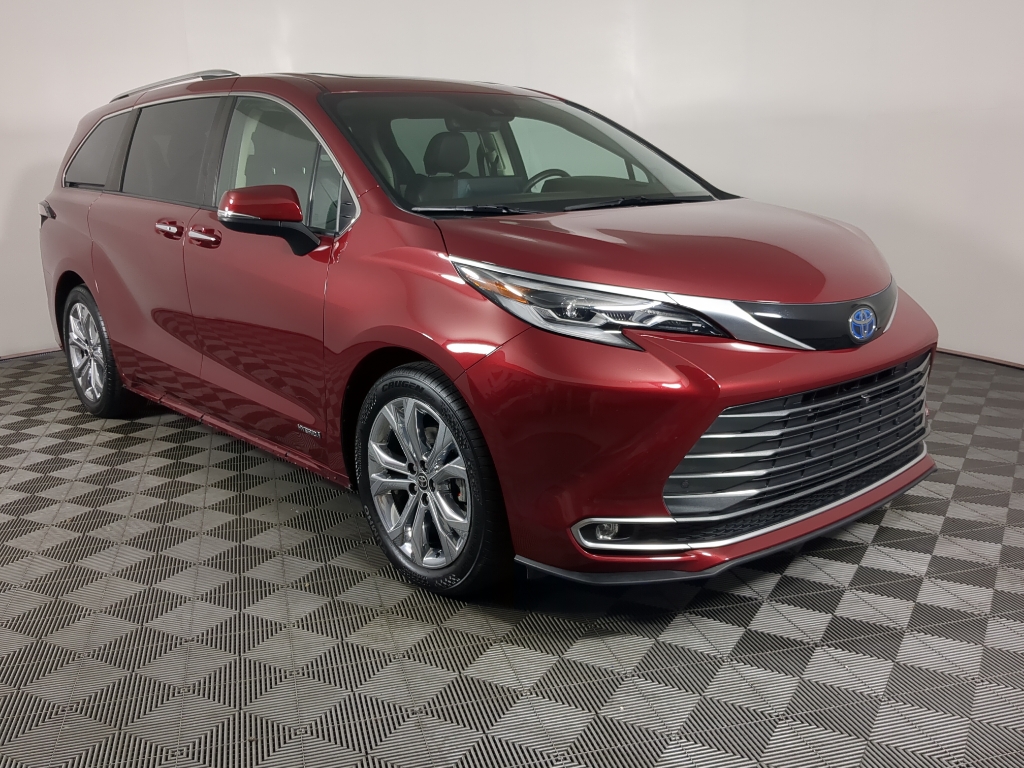 2021 Toyota Sienna Platinum