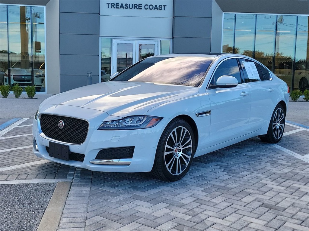 2020 Jaguar XF