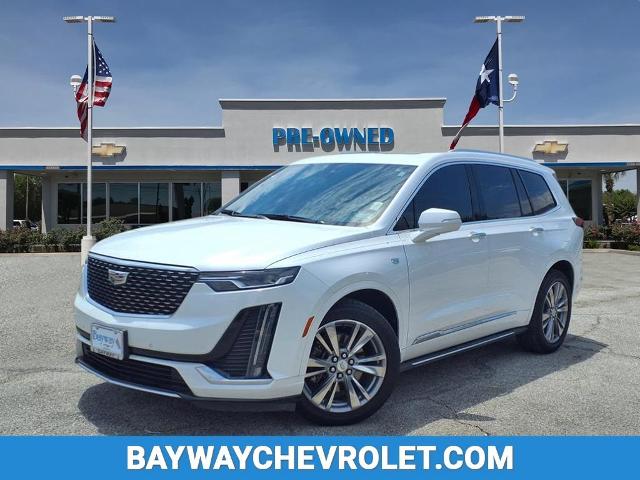 2022 Cadillac XT6