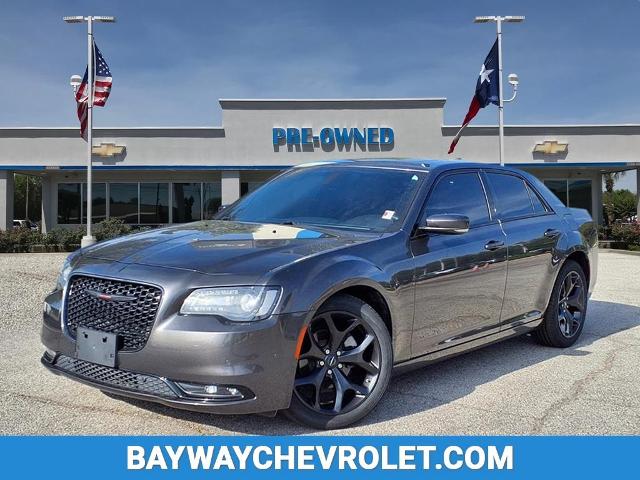 2023 Chrysler 300