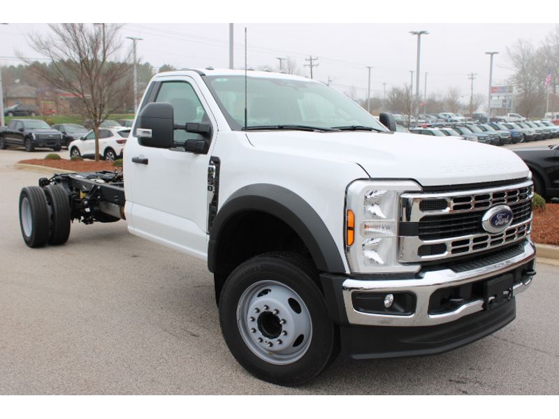 2024 Ford Super Duty F-550 Drw