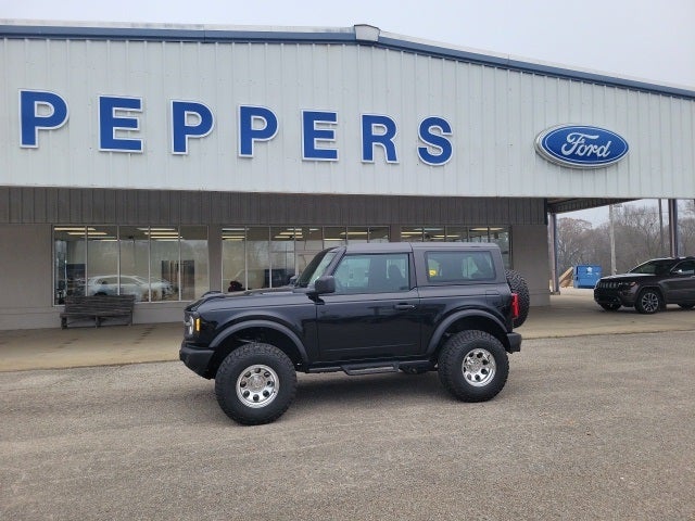 2025 Ford Bronco Base LEVEL KIT 5 TIRES & WHEELS