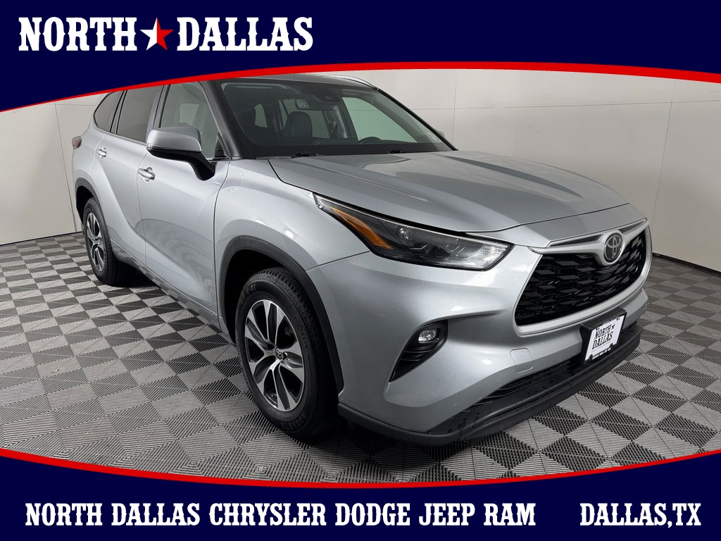 2024 Toyota Highlander LE