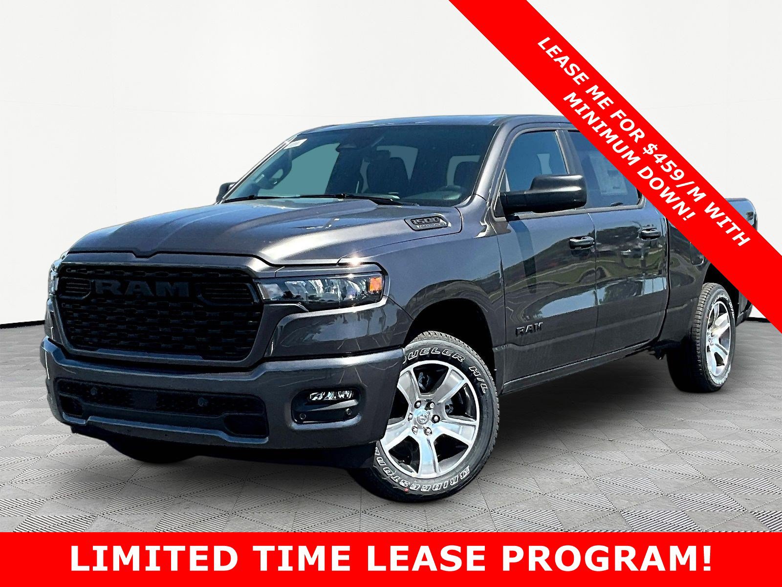 2026 Ram 1500 EXPRESS CREW CAB 4X4 64 BOX