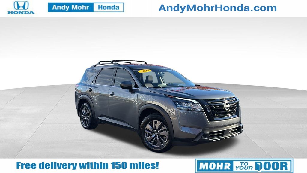 2022 Nissan Pathfinder SV