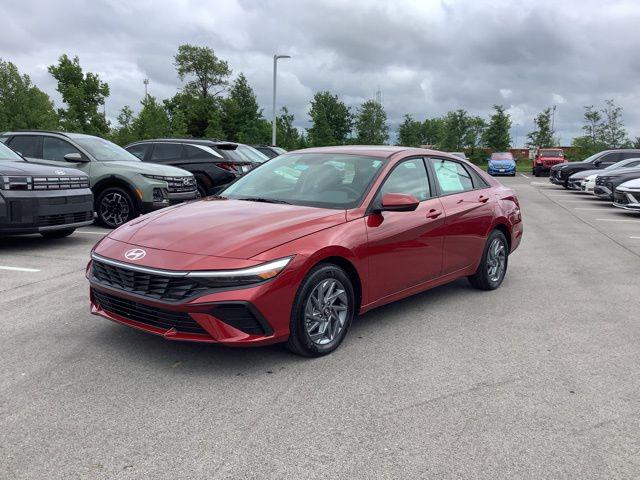2025 Hyundai Elantra Hybrid