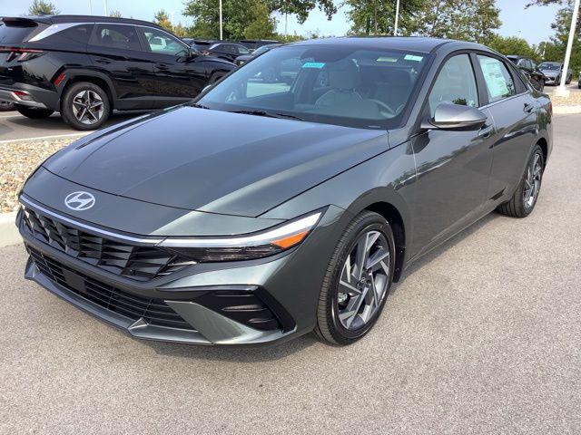 2025 Hyundai Elantra Hybrid