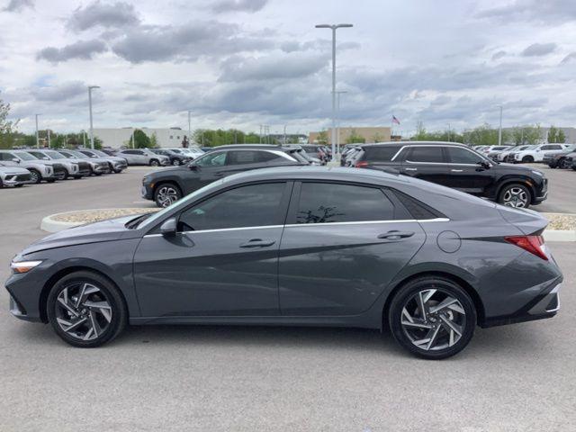 2025 Hyundai Elantra Hybrid Limited