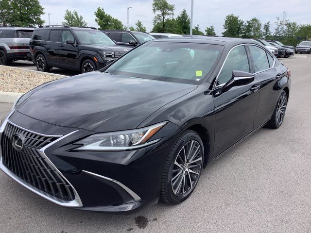 2022 Lexus ES