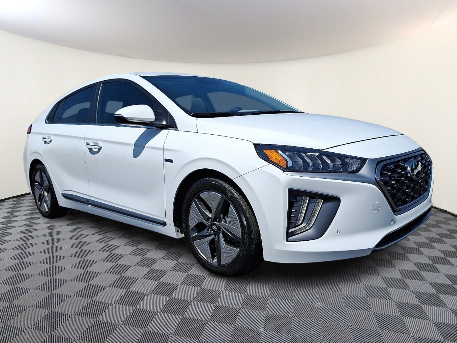 2020 Hyundai Ioniq Hybrid