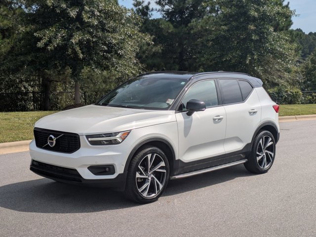 2022 Volvo XC40