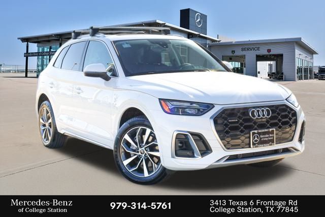 2024 Audi Q5 45 S line Premium